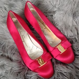 Ferragamo satin flats